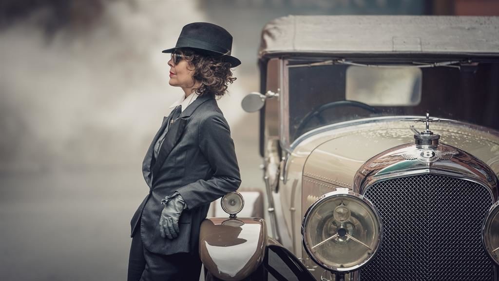 METRO : Helen McCrory on what makes Peaky Blinders' Magical...