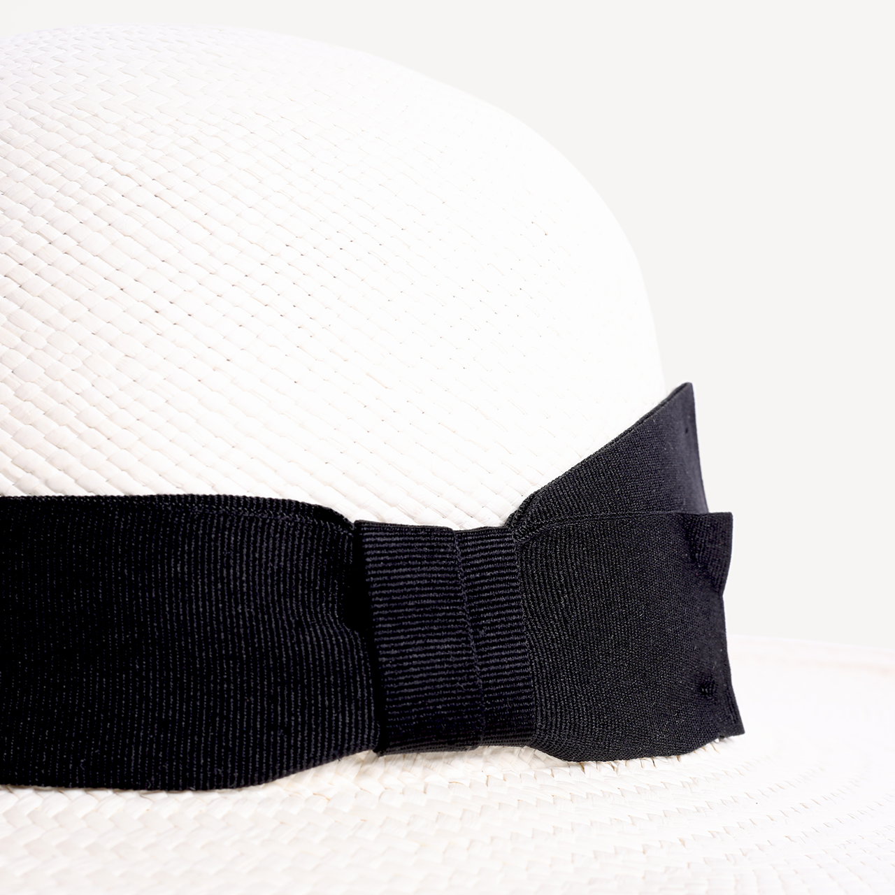 Brisa Panama Toquilla Straw - White with Black Band