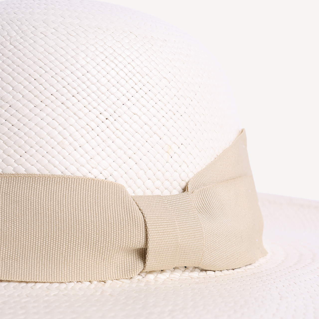 Brisa Panama Toquilla Straw - White with Cream Band