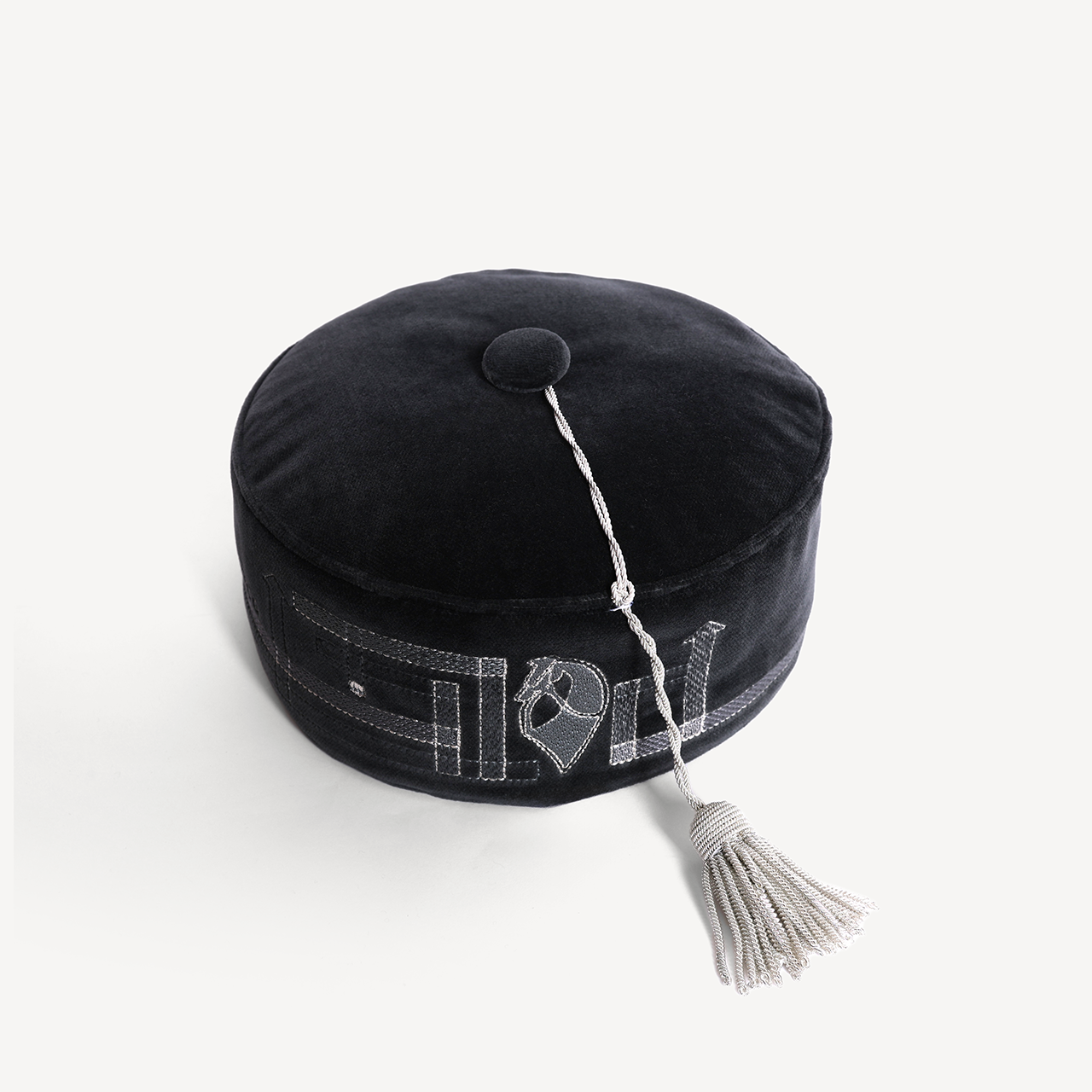 Horse Embroidered Smoking Hat - Black